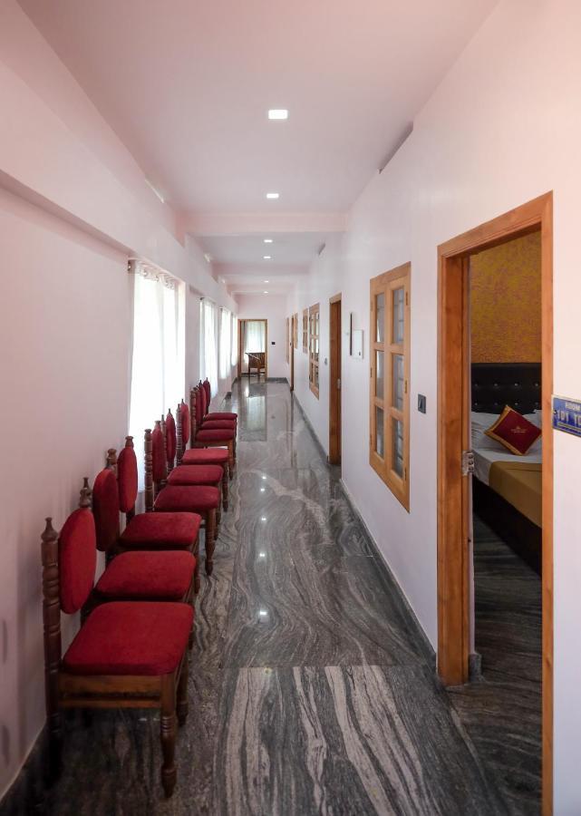 Hotel Wayanad Stay กัลปัตตา ภายนอก รูปภาพ