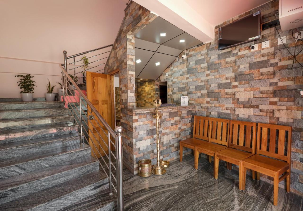 Hotel Wayanad Stay กัลปัตตา ภายนอก รูปภาพ